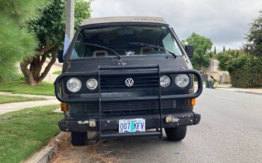 Volkswagen-Vanagon-1985-8