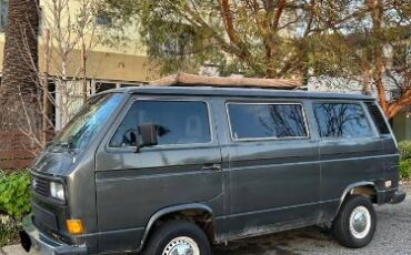 Volkswagen-Vanagon-1985-8