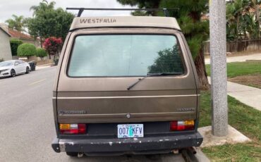 Volkswagen-Vanagon-1985-9