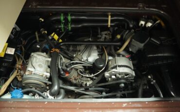 Volkswagen-Vanagon-1985-Agate-Brown-Beige-1