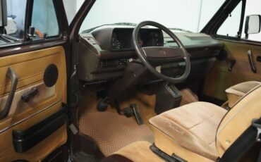 Volkswagen-Vanagon-1985-Agate-Brown-Beige-2
