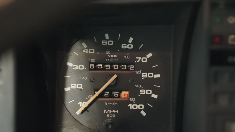 Volkswagen-Vanagon-1985-Agate-Brown-Beige-35