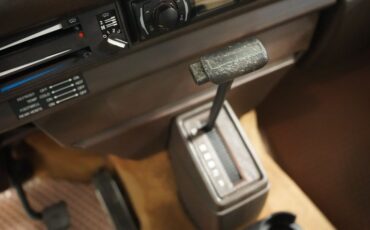 Volkswagen-Vanagon-1985-Agate-Brown-Beige-37