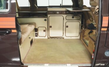 Volkswagen-Vanagon-1985-Agate-Brown-Beige-41