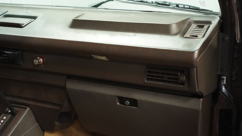 Volkswagen-Vanagon-1985-Agate-Brown-Beige-46
