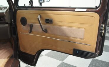 Volkswagen-Vanagon-1985-Agate-Brown-Beige-47