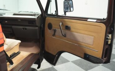 Volkswagen-Vanagon-1985-Agate-Brown-Beige-48