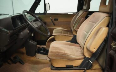 Volkswagen-Vanagon-1985-Agate-Brown-Beige-5