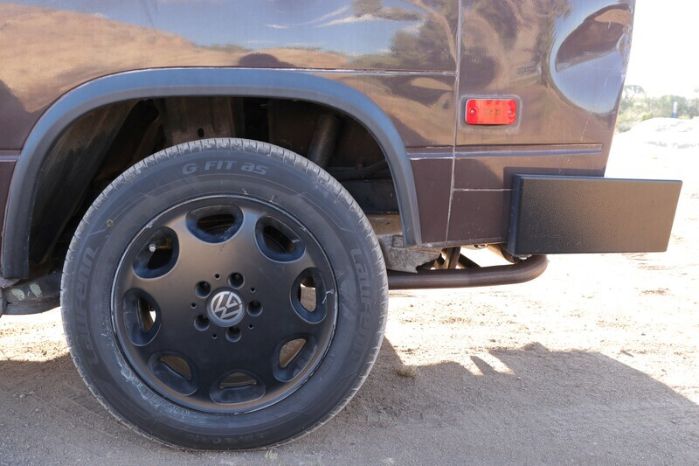 Volkswagen-Vanagon-1985-Brown-Tan-4