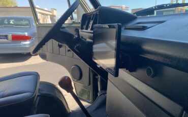 Volkswagen-Vanagon-1985-Leather-22
