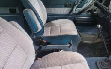 Volkswagen-Vanagon-1985-Silver-2