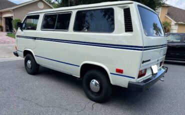 Volkswagen-Vanagon-1985-White-1