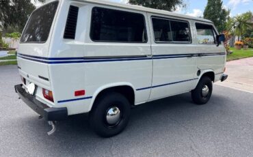 Volkswagen-Vanagon-1985-White-2