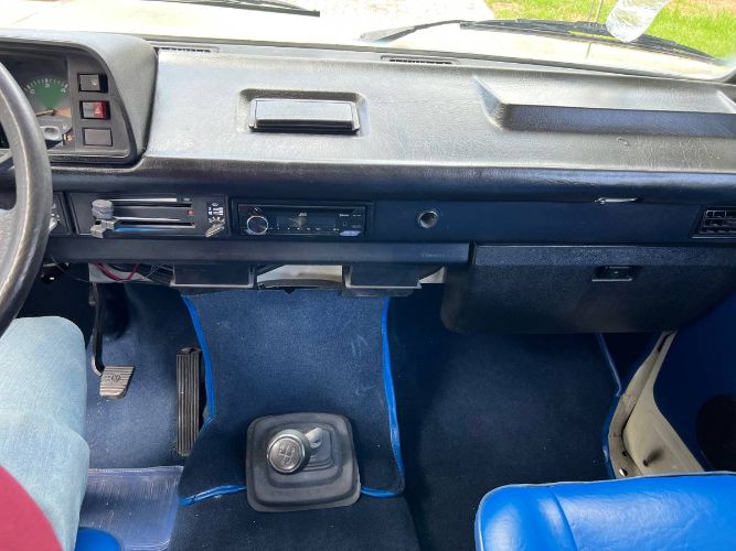 Volkswagen-Vanagon-1985-White-3