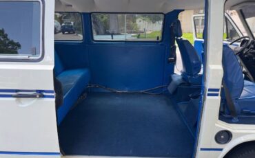 Volkswagen-Vanagon-1985-White-7