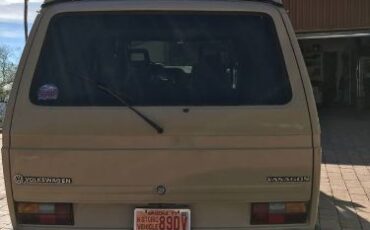 Volkswagen-Vanagon-1985-Yellow-17