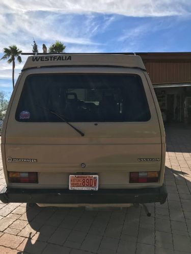 Volkswagen-Vanagon-1985-Yellow-17