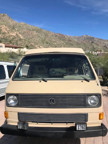 Volkswagen-Vanagon-1985-Yellow-18