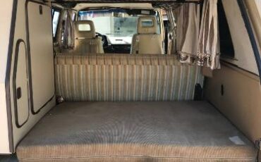 Volkswagen-Vanagon-1985-Yellow-5