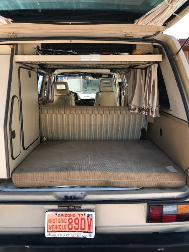Volkswagen-Vanagon-1985-Yellow-5