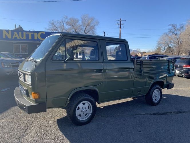 Volkswagen-Vanagon-1985