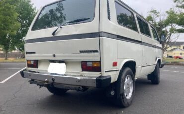 Volkswagen-Vanagon-1986-3