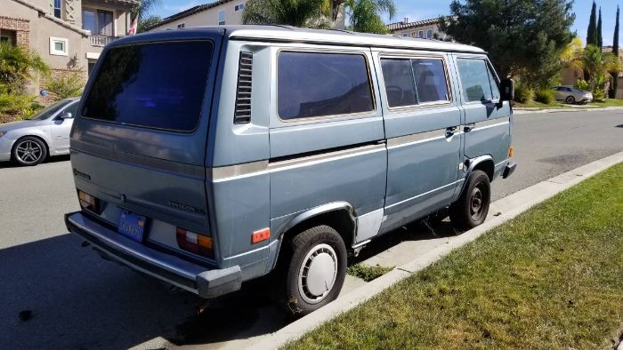 Volkswagen-Vanagon-1986-Blue-2