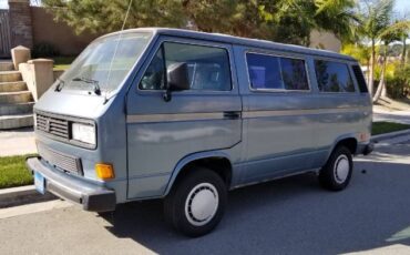Volkswagen-Vanagon-1986-Blue