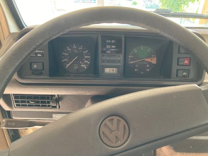 Volkswagen-Vanagon-1986-Custom-1