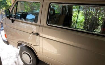 Volkswagen-Vanagon-1986-Custom-7