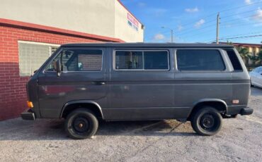 Volkswagen-Vanagon-1986-Gray-1