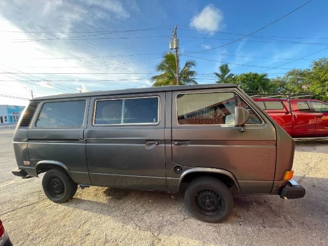 Volkswagen-Vanagon-1986-Gray