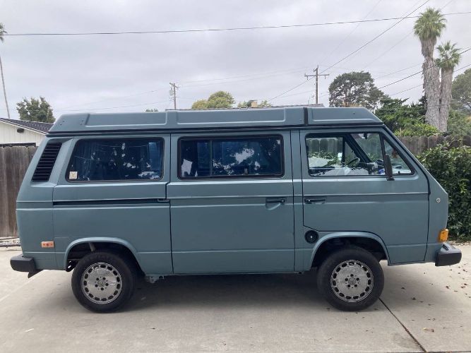 Volkswagen-Vanagon-1987-8