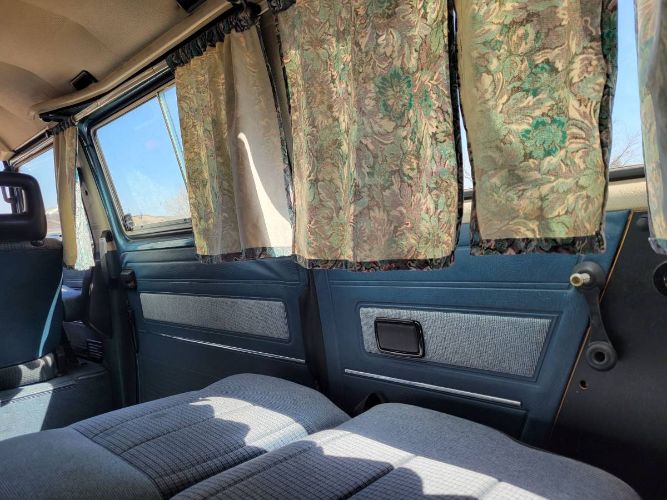 Volkswagen-Vanagon-1987-Blue-10