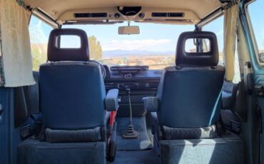 Volkswagen-Vanagon-1987-Blue-12