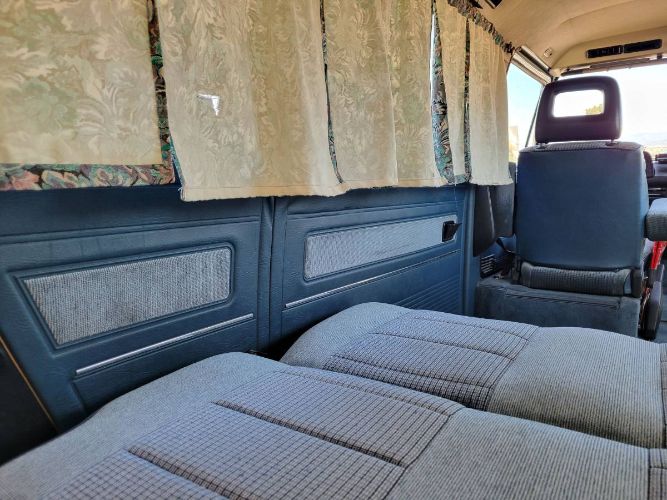 Volkswagen-Vanagon-1987-Blue-9