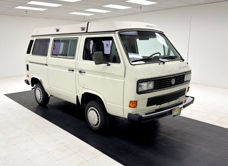 Volkswagen-Vanagon-1987-Pastel-White-Gray-20