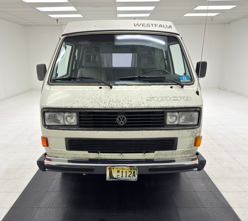 Volkswagen-Vanagon-1987-Pastel-White-Gray-21
