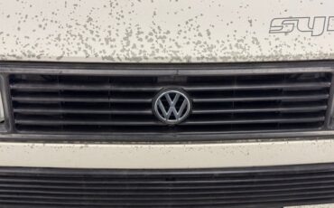 Volkswagen-Vanagon-1987-Pastel-White-Gray-24