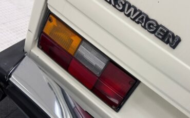 Volkswagen-Vanagon-1987-Pastel-White-Gray-27