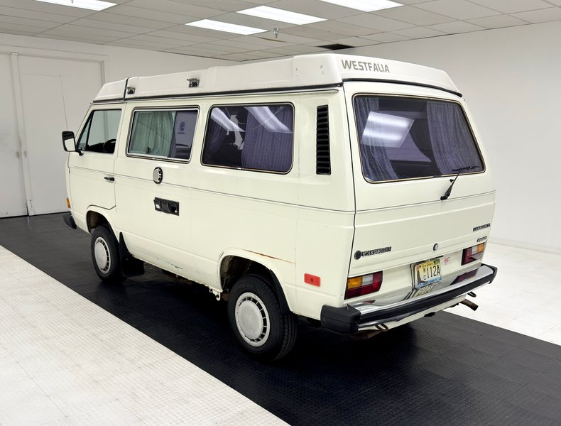 Volkswagen-Vanagon-1987-Pastel-White-Gray-3