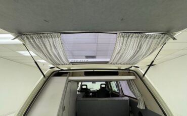 Volkswagen-Vanagon-1987-Pastel-White-Gray-34