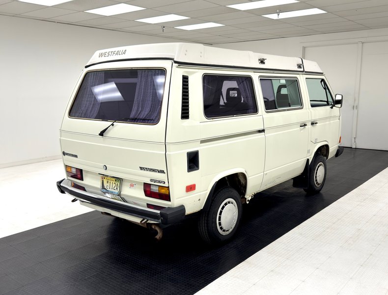 Volkswagen-Vanagon-1987-Pastel-White-Gray-6