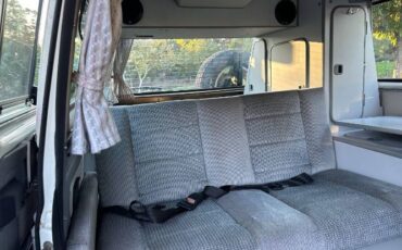 Volkswagen-Vanagon-1987-White-3