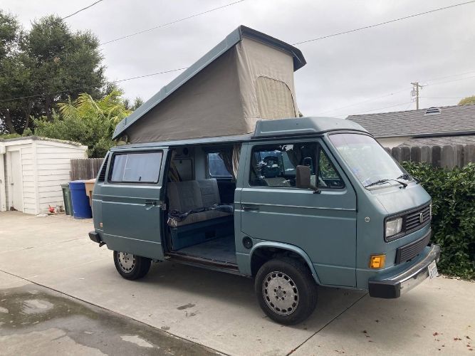 Volkswagen-Vanagon-1987