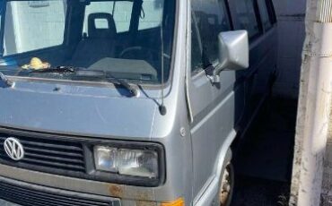 Volkswagen-Vanagon-1988-1