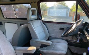 Volkswagen-Vanagon-1988-14