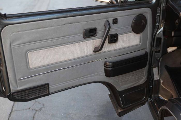 Volkswagen-Vanagon-1988-Gray-14