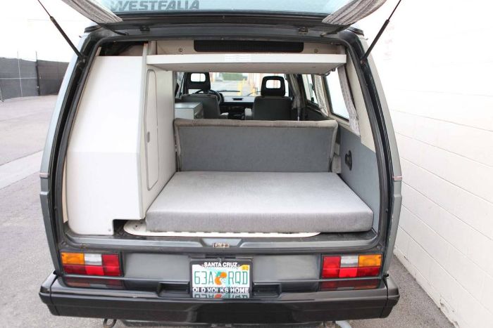 Volkswagen-Vanagon-1988-Gray-18