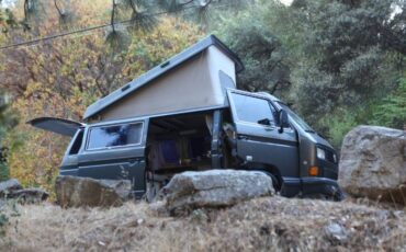 Volkswagen-Vanagon-1988-Gray-23